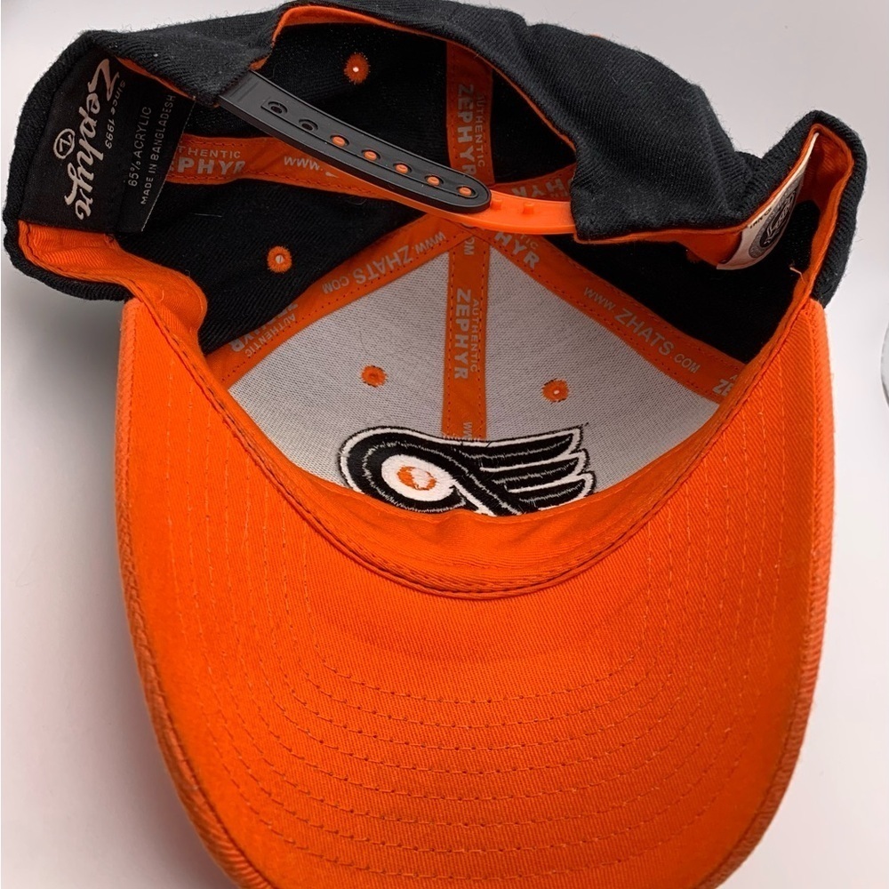 Philadelphia Flyers NHL Orange/Black Snapback Zephyr Sewn Baseball Cap Hat EUC - Picture 3 of 9